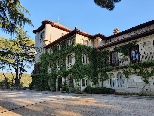 Universidad Nebrija Campus de Ciencias de la Vida en La Berzosa