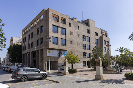 Universidad CEU Cardenal Herrera - Campus Elche Edificio Reyes Católicos