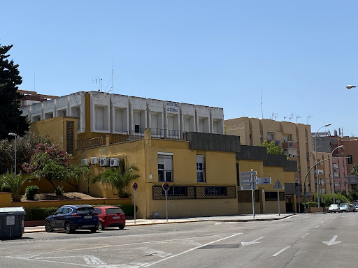 Universidad Nacional de Educación A Distancia