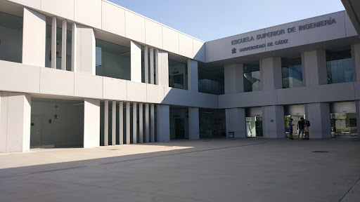 Escuela Superior de Ingeniería