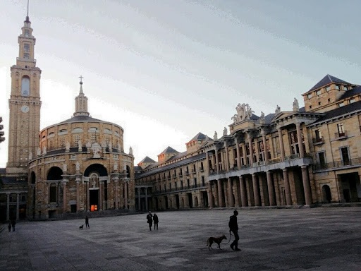 Facultad de Comercio, Turismo y Ciencias Sociales Jovellanos. Universidad de Oviedo