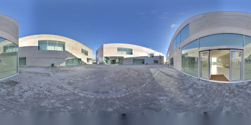Universidad San Jorge (USJ)