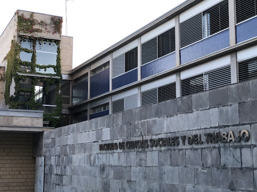Facultad de Ciencias Sociales y del Trabajo de la Universidad de Zaragoza