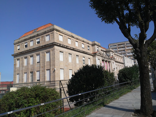 Escuela de Ingeniería Industrial - Sede Ciudad