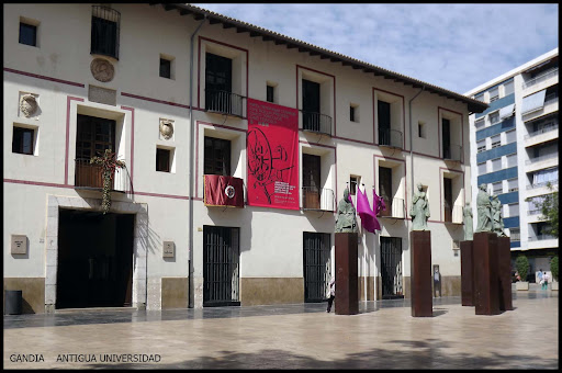 Universitat Popular de Gandia