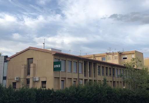 Universidad Nacional de Educación A Distancia Uned